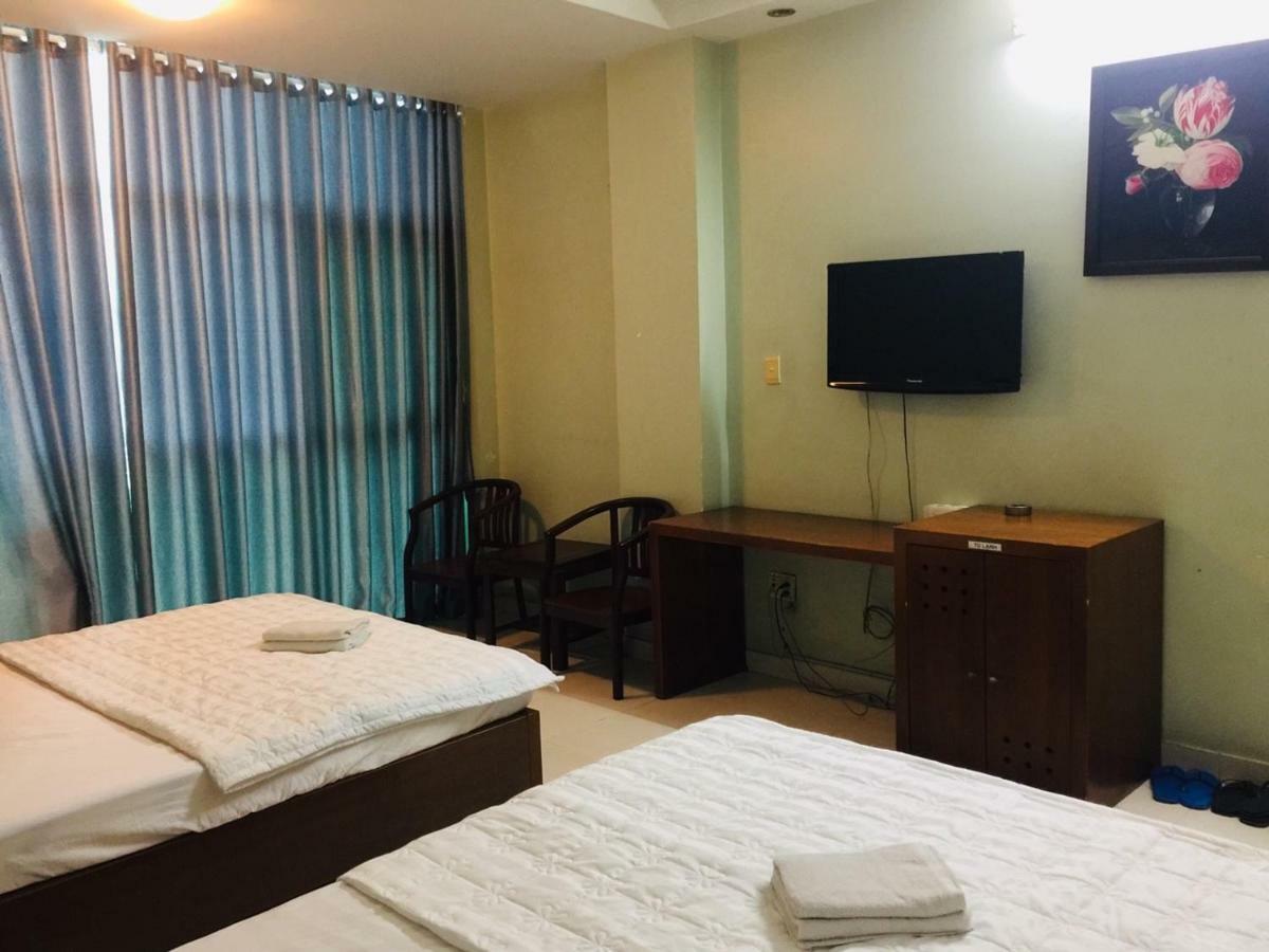 Khach San Truong Son Hotel Ho Chi Minh City Exterior photo