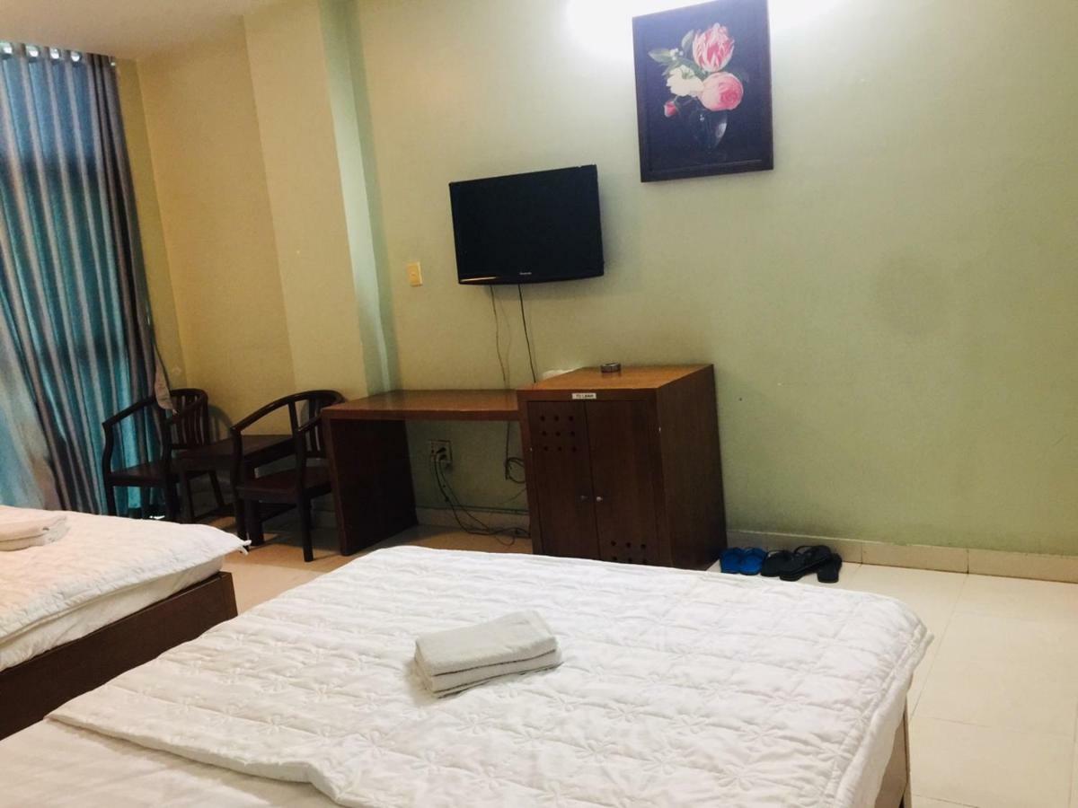 Khach San Truong Son Hotel Ho Chi Minh City Exterior photo